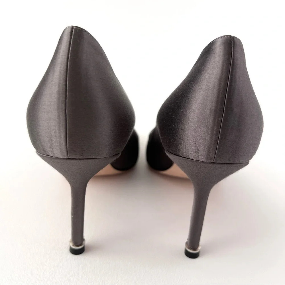 MANOLO BLAHNIK| Dark Gray Satin Hangisi Jewel
Buckle Rhinestone Pumps US 10 - Picture 9 of 14